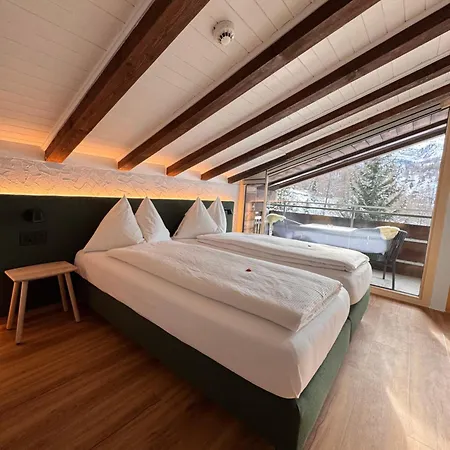 Hotel Plateau Rosa 3*