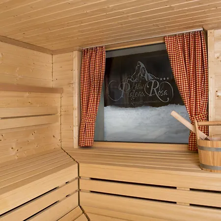 Plateau Rosa Szálloda 3*