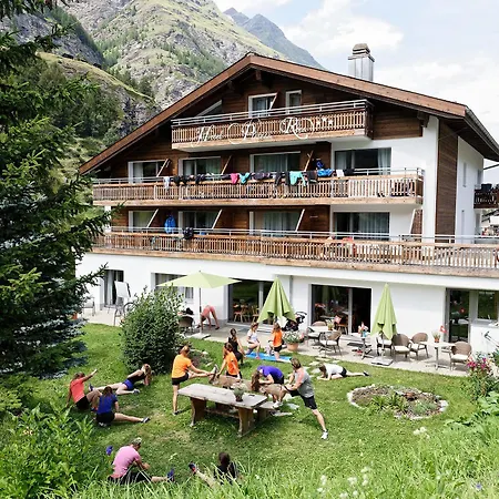 Hotel Plateau Rosa 3*