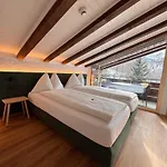 Hotel Plateau Rosa 3*