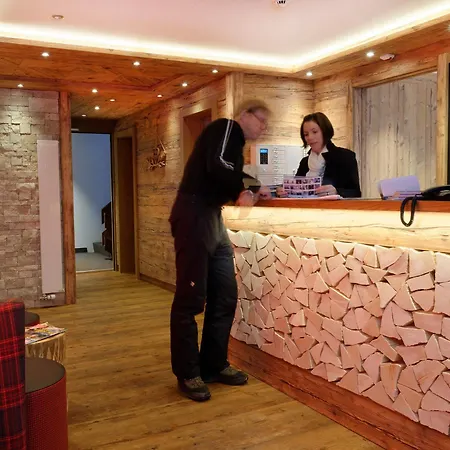 罗萨高原酒店